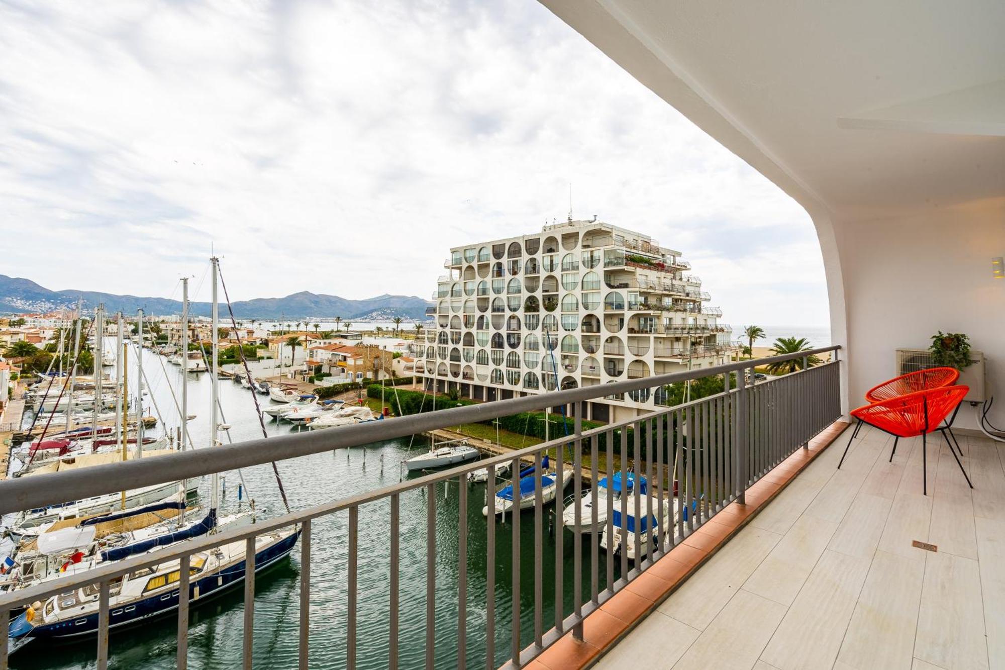 Apartamento Frente Al Canal Con Terraza Empuriabrava Zewnętrze zdjęcie